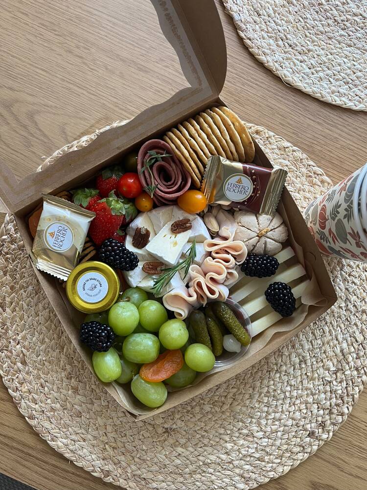 Medium grazing box with brie, halal charcuterie, fresh fruit, nuts and crackers — Around the Board Ottawa